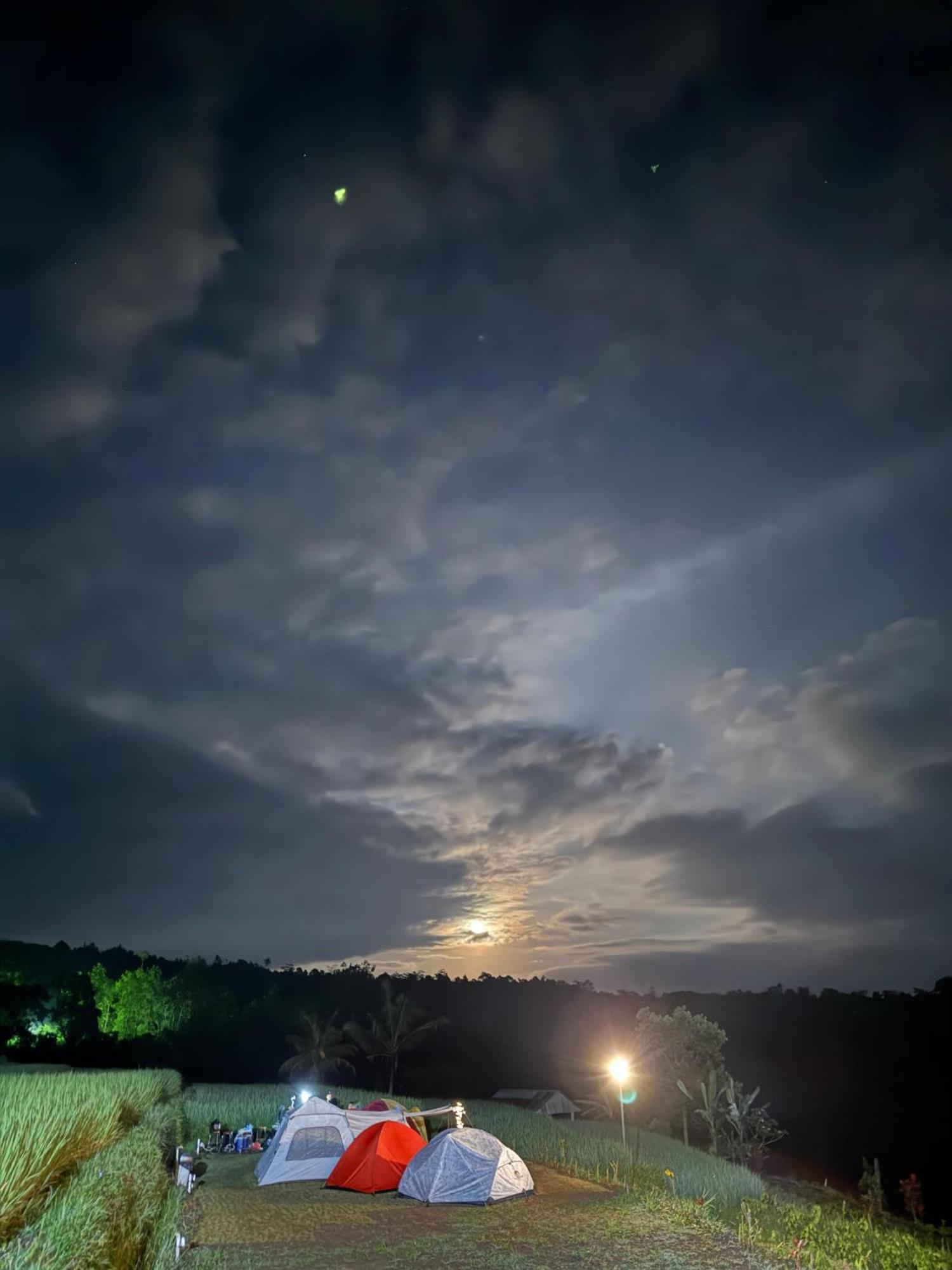 ג'טילווי Santya Loka Lodge & Twin Waterfall מראה חיצוני תמונה
